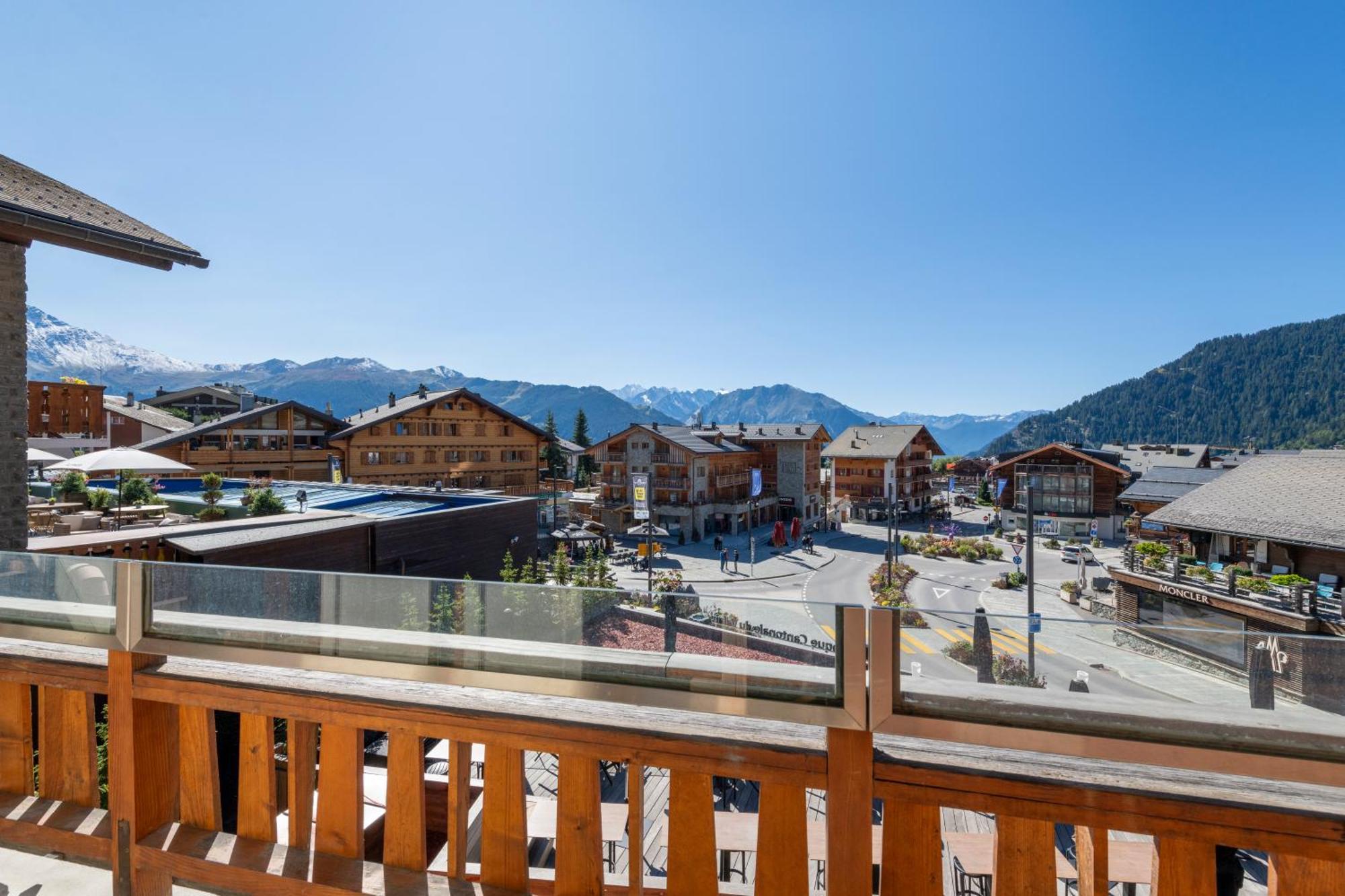 Hotel No 8 Bed & Bar Verbier Exterior foto